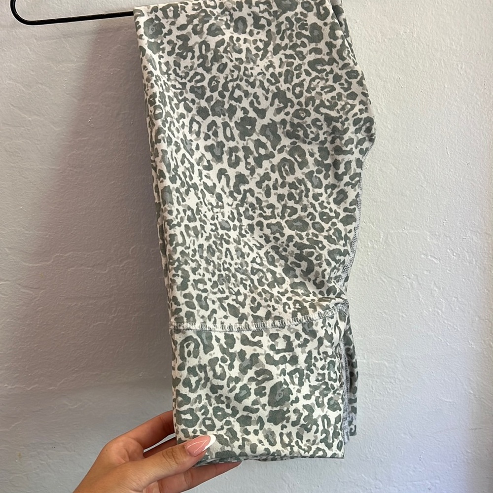 Leopard print leggings!